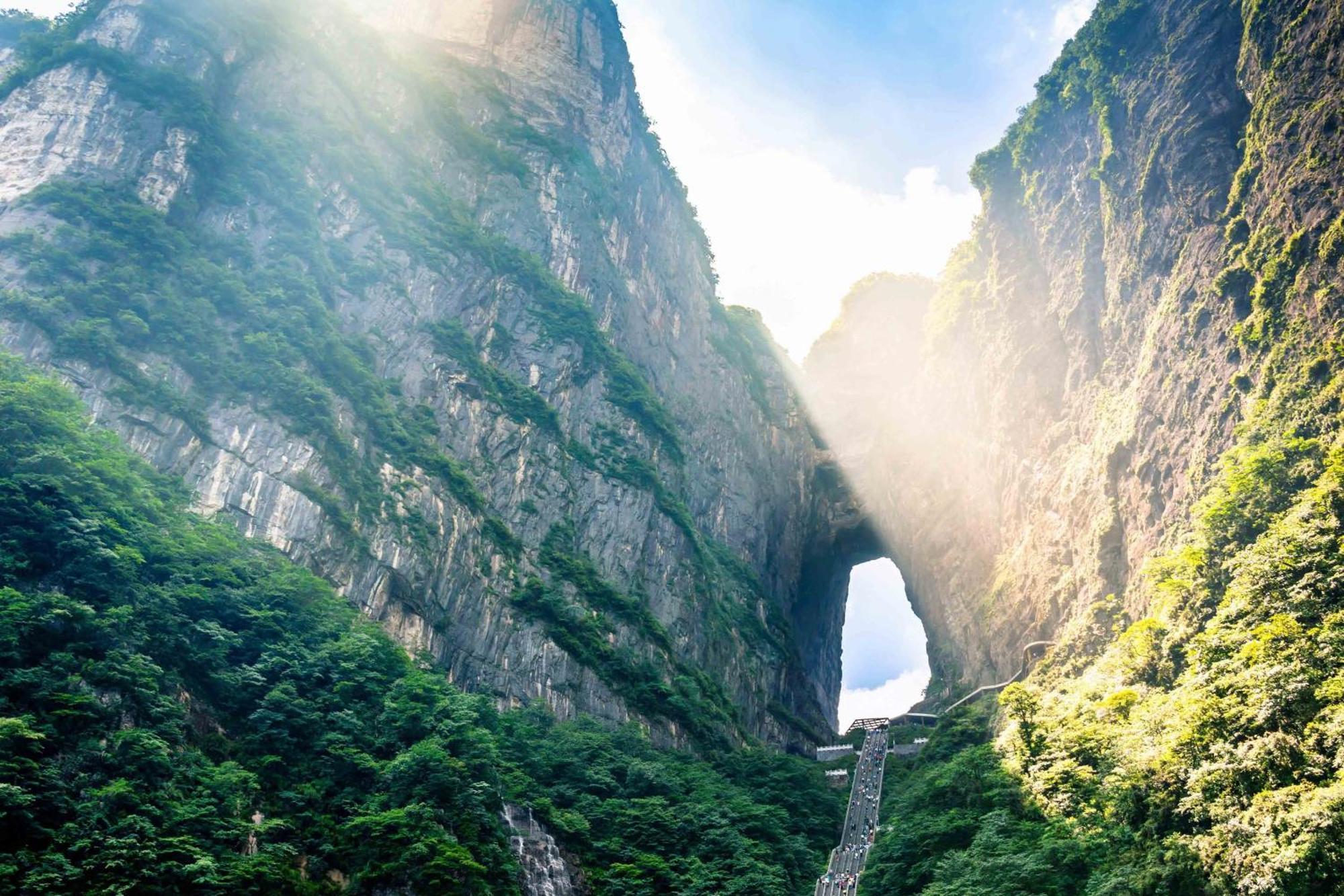 Breeze & Alley Inn--Tianmenshan Cableway-English Reception-Tourism Planing Zhangjiajie Eksteriør billede